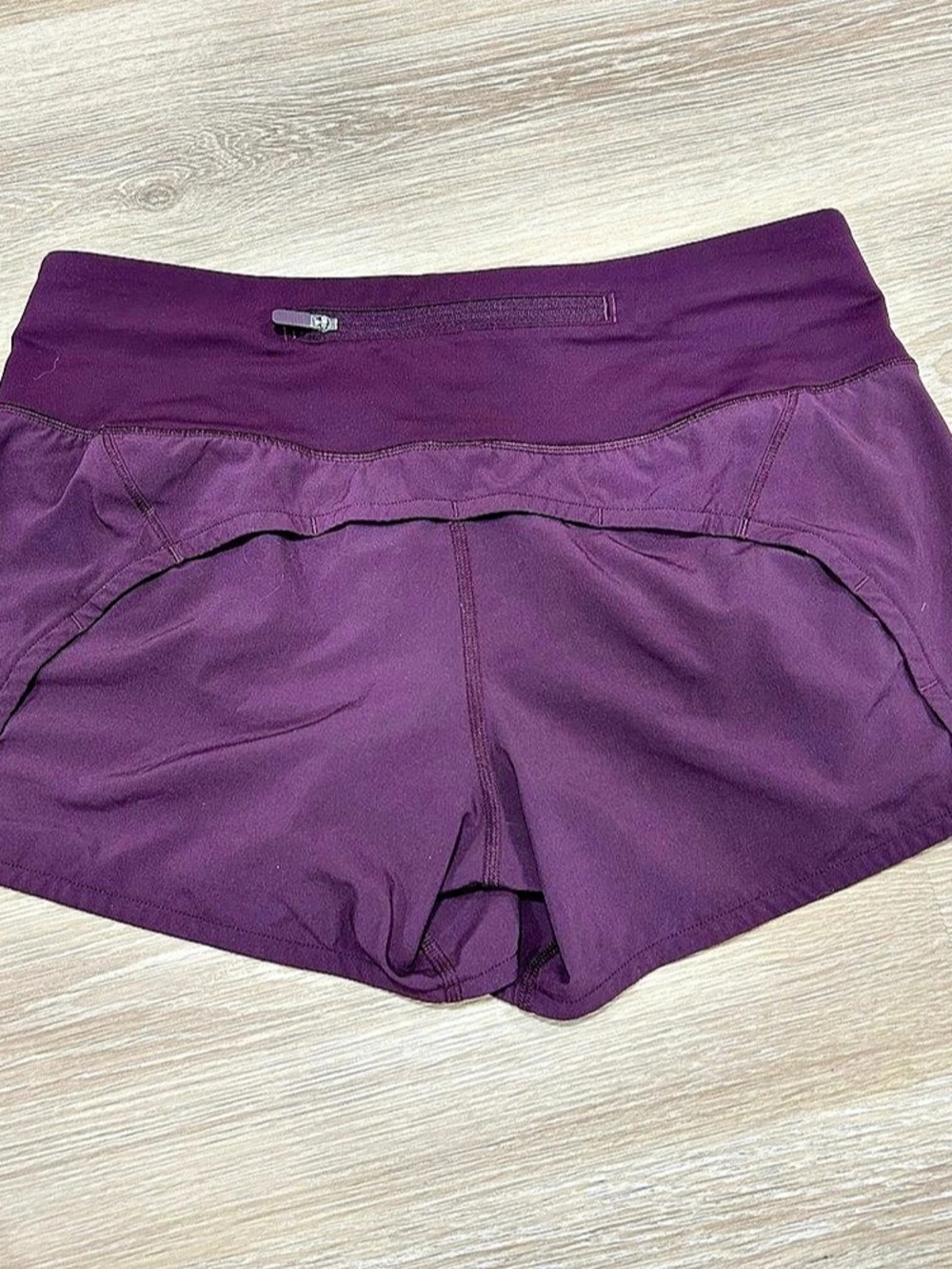 lululemon Speed Up Mid-Rise Lined Short 4" Shorts Purple Size 4